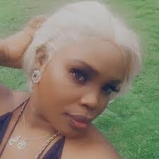 Donna Burnside's Instagram, Twitter & Facebook