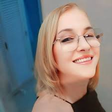 Buenas noches cariño, como te has sentido, esperando en Dios te mejores  pronto cariño, así que arriba ese ánimo y bendiciones 🙏 ❤️😍😘😘😘😘