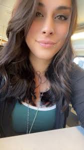 Supportive women entrepreneurs circle in Maryland