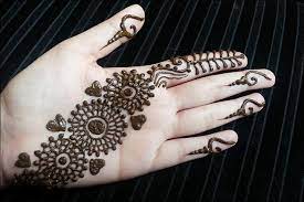 Thegorbalsla.com tren gaya 44 gambar henna cantik tapi simple paling keren , sumber : Simple Love Henna Designs Telapak Tangan Novocom Top