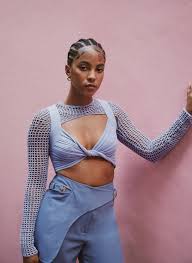 Lou Llobell - Photos - IMDb