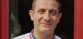 Le livre sur Bernard GIRAUDEL, une légende en Périgord.