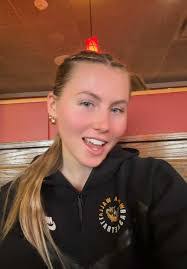 Olivia Mulligan's Instagram, Twitter & Facebook