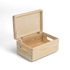 Hacerte con uno de estos muebles vintage te asegura tener un objeto de decoración increíble que te durará muchos años ya que la madera es altamente resistente y durable. Comprar Cofre Madera Mediano Comprar Los Mejores 10