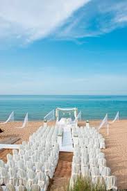 Tra mar adriatico e ionio sono numerose le strutture private in grado di poter rendere indimenticabile la giornata più importante nella. Matrimonio In Spiaggia Matrimonio In Spiaggia Matrimonio Spiaggia