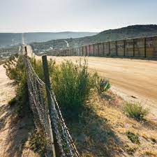 Em 2015, era a maior hidrelétrica do mundo em geração de energia. Muro Do Mexico O Polemico Muro Do Mexico E Os Estados Unidos