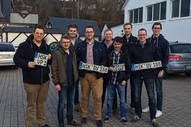 Experte sagt, sie ist „die disruptivste aktie der welt. Einheitliches Hsk Kennzeichen Muss Bestehen Bleiben Junge Union Hochsauerland