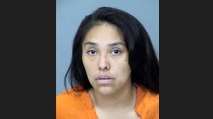 Glendale woman charged with murder after fatal stabbing of boyfriend