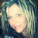 Darlene Labrecque's Instagram, Twitter & Facebook