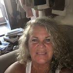 Robin Ashbaugh's Instagram, Twitter & Facebook