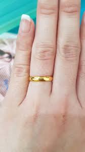 Perhiasan memanglah barang yang tersedia dengan berbagai macam model bukan? Jual Cincin Emas Asli Kadar 700 Model Polos Simple Elegant Cocok Buat Couple Or Cincin Kawin Di Lapak Alice Shop Bukalapak