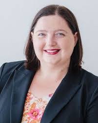 Dina Payne's Instagram, Twitter & Facebook