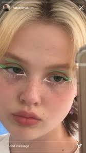 Tegan Collins (teganarwen)