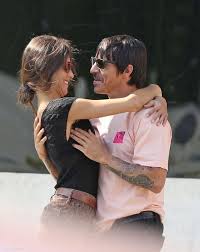 Red Hоt Chili Peppers' Anthony Kiedis, 52, with girlfriend Helena, 19 👀  Hmmmm 🤔