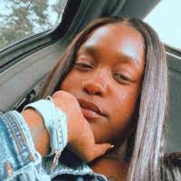 Taylor Simms's Instagram, Twitter & Facebook