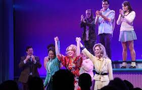 The curtain call / applaus instrumental from the musical tarzan in holland ! Curtain Call Heathers Heathers The Musical Musicals Mean Girls