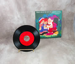 1974 Raggedy Ann Read Along Story, Record, and Pop-up