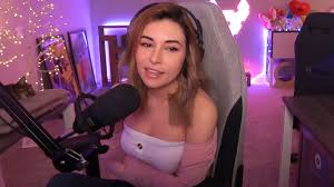Alinity : Harcelée, la streameuse raconte avoir voulu mettre fin à ses jours