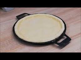 Excellente Pate A Pizza Mi Semoule Mi Farine Trop Facile Cuisine Rapide Youtube