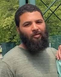 🚨MISSING PERSON ALERT The Grand Prairie Police Department and family are  seeking any information regarding the whereabouts of Devin Marshall, who  was last seen near the Derby Park Apartments. Details: • Age: