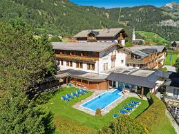 Jun 04, 2021 · urlaub mit 4 pfoten im ****s hotel in tirol. Hotel Mountainclub Ronach In Wald Im Pinzgau Bei Alltours Buchen