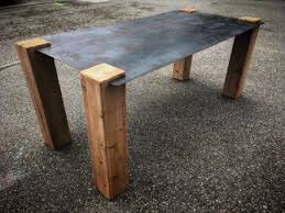 Cette table en bois massif est façonnée en normandie par l'un de nos ébénistes passionnés. Plateau De Table Sur Mesure Devis Gratuit Et Sans Engagement Lilm