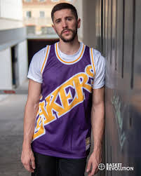 Teen fashion outfits edgy outfits sport outfits cool outfits dope outfits for guys team jackets vintage street fashion jersey outfit los angeles lakers. Basket Revolution On Twitter ð— ð—¶ð˜ð—°ð—µð—²ð—¹ð—¹ ð—¡ð—²ð˜€ð˜€ ð—•ð—¶ð—´ ð—™ð—®ð—°ð—² ð—ð—²ð—¿ð˜€ð—²ð˜† ð—Ÿð—®ð—¸ð—²ð—¿ð˜€ Gimme That Big Face Weekend Vibe It S Friday Https T Co Bcpisdfmj1 Basketrevolution Nba Mitchellandness Bigface Lakers