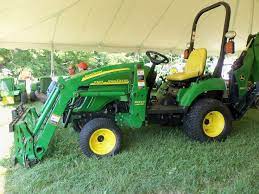 John Deere 2305
