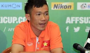 Công Vinh kể về bầu Kiên