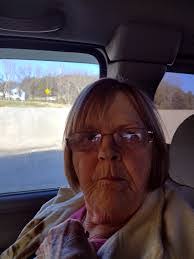 Amy Earp's Instagram, Twitter & Facebook