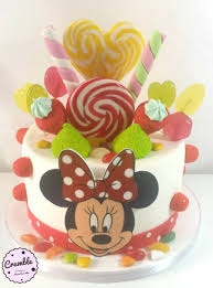 Caramelle A Volonta Sulla Torta Con Minnie Per Emma Che Compie 3 Anni Minnie Lollipop Cake Cakedesign Compleanno Birthdaygirl Torte Compleanno Caramello