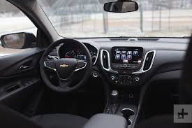 Measured owner satisfaction with 2018 chevrolet equinox performance, styling, comfort, features, and usability after 90 days of ownership. 2018 Chevy Equinox Vs 2018 Hyundai Santa Fe Sport Who Gets The Job Autoinfluence