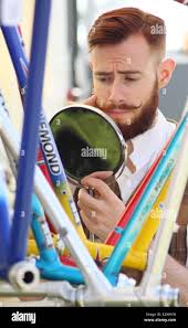 Ciclismo in circo immagini e fotografie stock ad alta risoluzione
