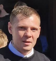 An Garda Síochána Missing Persons Gardaí are asking for the public's  assistance in tracing the whereabouts of Stephen Carroll-Roche (24 Years)  who is reported missing from Ballintemple, Cork, since Wednesday 12th  November