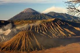 Itulah 7 gunung tertinggi di asia yang memiliki panorama paling indah. 5 Gunung Berapi Spektakuler Di Asia Pastinya Indonesia Juga Punya