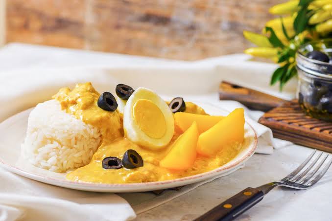 Ají de Gallina: Discover Peru's Creamy, Spicy Chicken Stew
