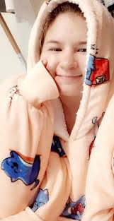 Sheree Mueller's Instagram, Twitter & Facebook