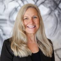 Katie Harding's Instagram, Twitter & Facebook