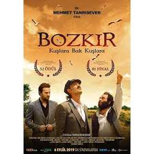 Bozkir Kuslara Bak Kuslara Indir Sansursuz 1080p Film Indir 2020 Film Film Posteri Film Yonetmeni