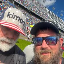 Reese Nowotarski (@NowotarskiReese)