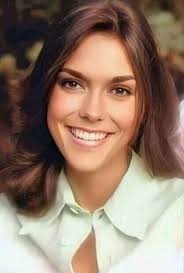 1989 😎 The Carpenters 'Lovelines' is the third Carpenters album released  after the death of Karen Carpenter ... Produced by Phil Ramone Sax solo :  Michael Brecker Drums : Liberty DeVitto Bass :