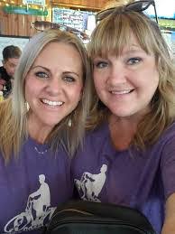 Ashleigh Braun's Instagram, Twitter & Facebook