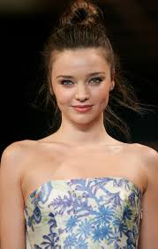 Born 20 april 1983) is an australian model and businesswoman.kerr rose to prominence in 2007, as one of the victoria's secret angels. Miranda Kerr Wikipedia