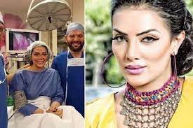 شاركت الفنانة حورية فرغلي جمهورها بأول صورة لها بعد التجميل، حيث أنهت من رحلة علاج طويلة خضعت فيها لـ 4. We5y2ei3j6t0bm