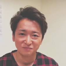 rina on instagram この可愛い笑顔も プレゼントの優しい持ち方も大好き 大野智 嵐 arashi arashi 5 official さとしっくと繋がりたい あらしっくと繋がりたい 可愛い 笑顔 優しい 可愛い