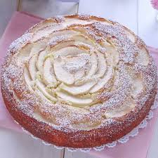La torta risulta molto morbida sia per la presenza del mascarpone che viene utilizzato al posto del burro sia per i pezzetti di mela all'interno dell'impasto. Benedetta Rossi Twitterissa Torta Di Mele Al Mascarpone Ricetta Https T Co Okcyoqigj9 Ricetta Facile Per Una Deliziosa Variante Alla Torta Di Mele Classica Fattoincasadabenedetta Ricetta Videoricetta Torta Mele Mascarpone Https T