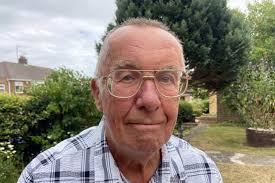 Hartlepool great-grandfather thanks ambulance service after wife's heart  scare