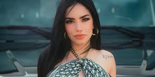 Kimberly Loaiza le lanza fuerte indirecta a Kenia Os | Es la Moda