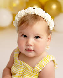 ✨Cake Smash and Splash✨ Some beautiful images from little Daphne's Cake  Smash and Splash session last year. For some reason, I have never really  posted about my cake smash and splash sessions