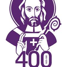 Alison comyn with Tom Hodgins at the launch of the exhibition to Saint  Oliver.